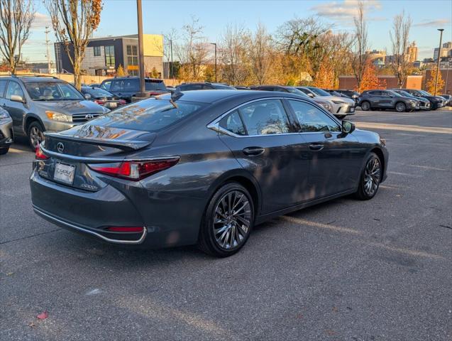 2025 Lexus ES 300h Luxury 2025 Lexus ES 300h Luxury