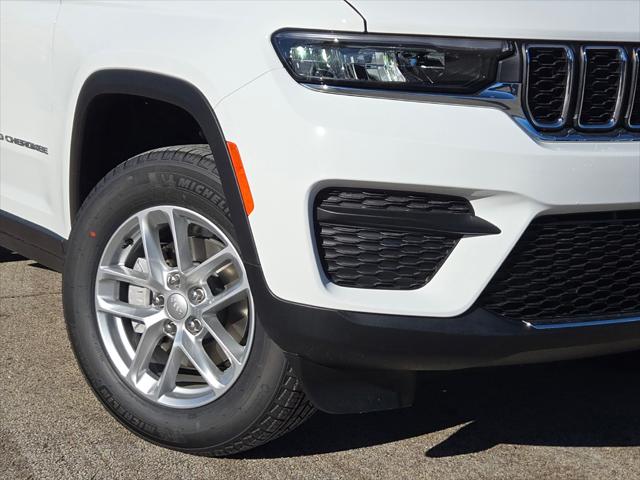 2025 Jeep Grand Cherokee GRAND CHEROKEE LAREDO X 4X4 2025 Jeep Grand Cherokee GRAND CHEROKEE LAREDO X 4X4