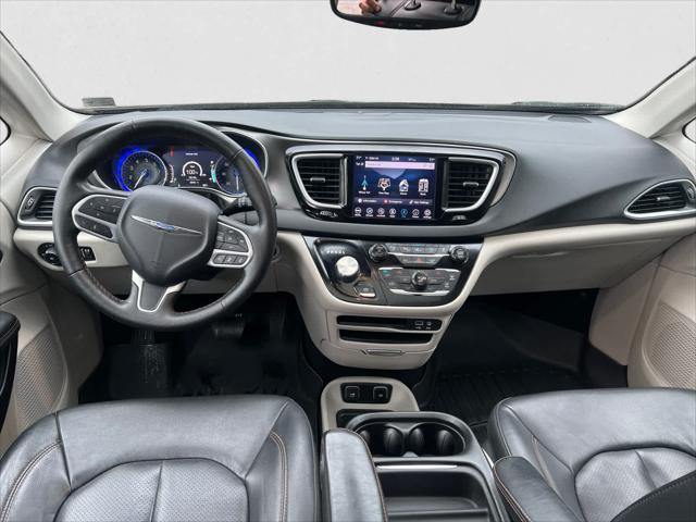 2020 Chrysler Pacifica Touring L