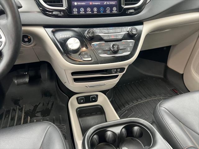 2020 Chrysler Pacifica Touring L