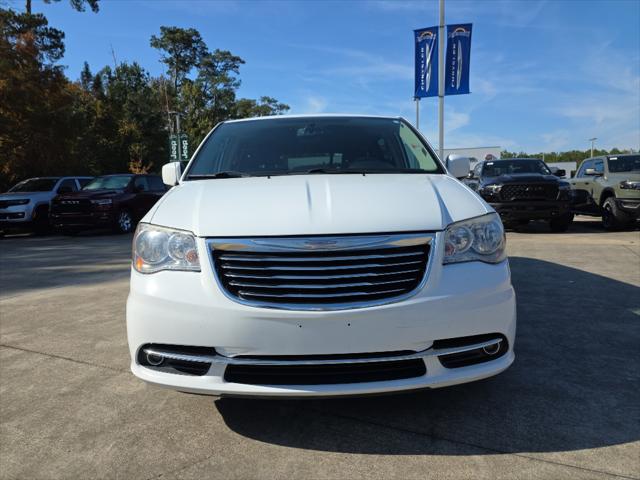 2016 Chrysler Town and Country Touring