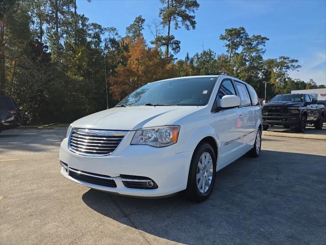 2016 Chrysler Town and Country Touring