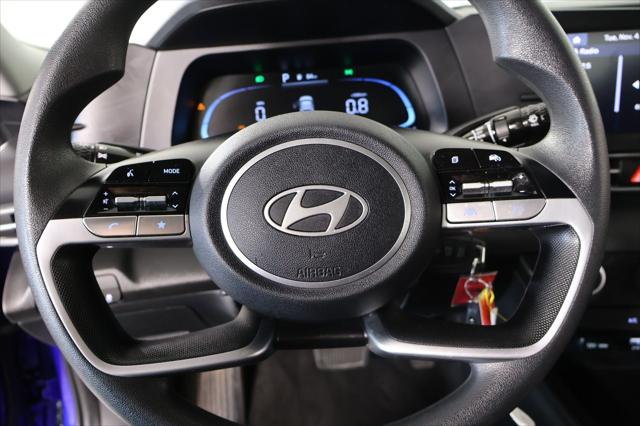 2024 Hyundai Elantra SE 2024 Hyundai Elantra SE