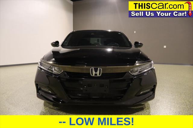 2020 Honda Accord Sport 2.0T photo 2