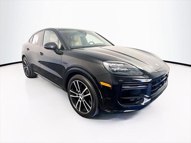 2025 Porsche Cayenne E-Hybrid Turbo