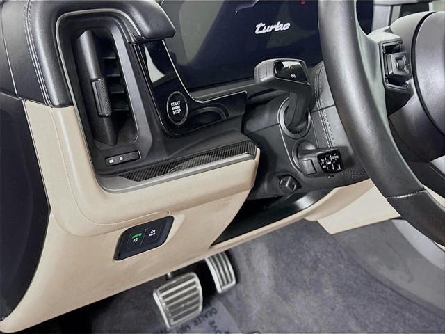 2025 Porsche Cayenne E-Hybrid Turbo