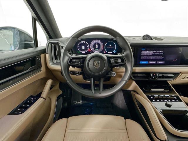 2025 Porsche Cayenne E-Hybrid Turbo