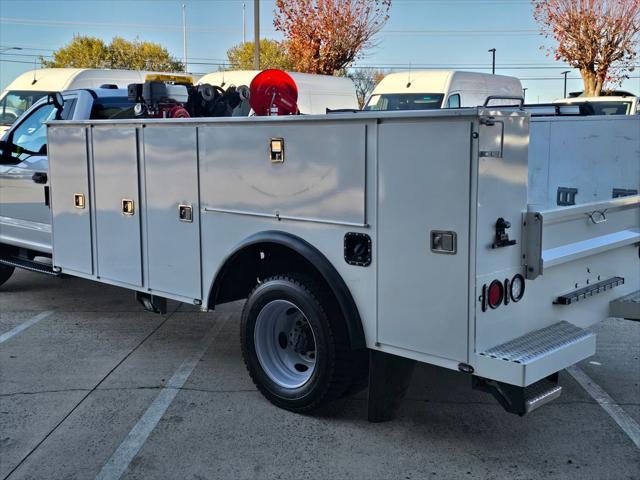 2022 Ford F-550 XL