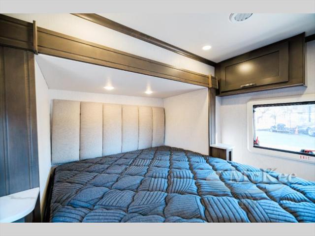2026 Mercedes-Benz Sprinter 3500XD Chassis Standard Roof 4-Cyl Diesel HO