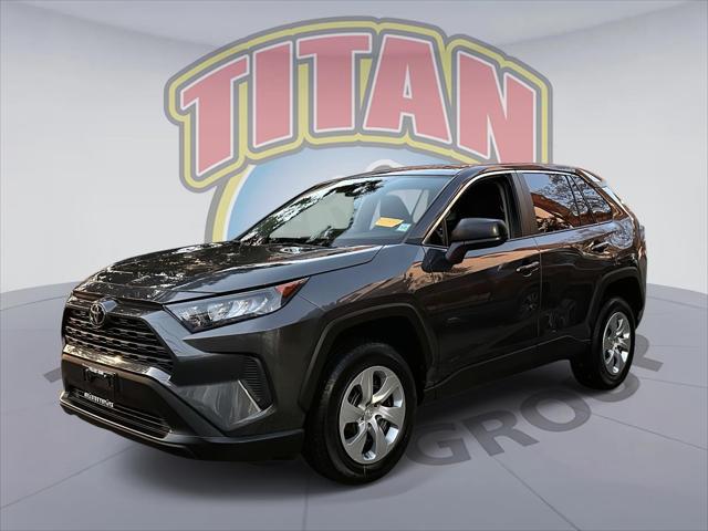 2022 Toyota RAV4 LE [3]