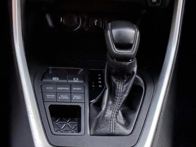 2022 Toyota RAV4 LE [20]