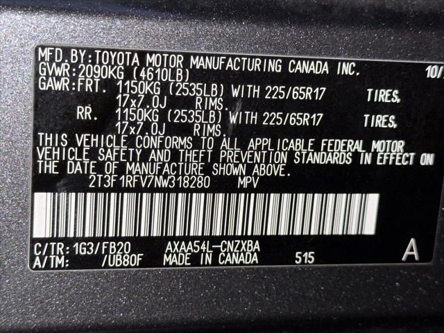 2022 Toyota RAV4 LE [30]