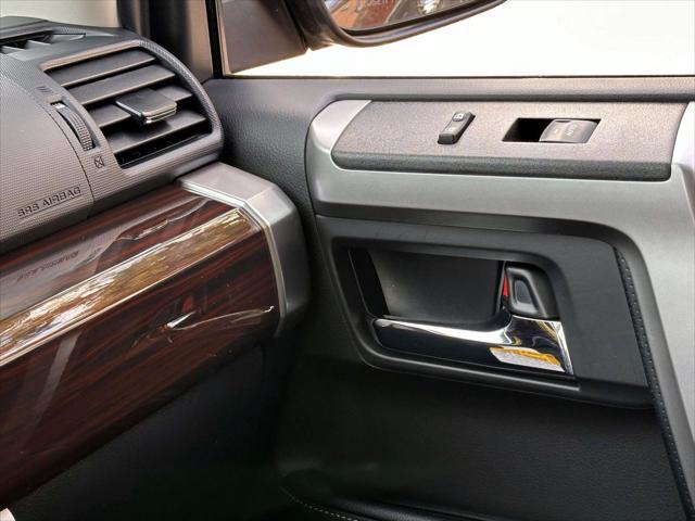 2022 Toyota 4Runner Limited [26]