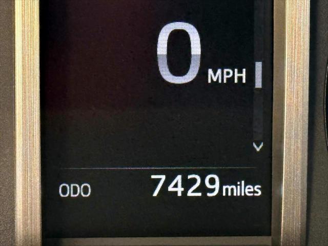 2022 Toyota 4Runner Limited [32]