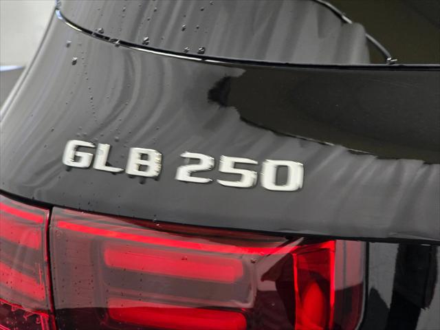 2025 Mercedes-Benz GLB 4MATIC