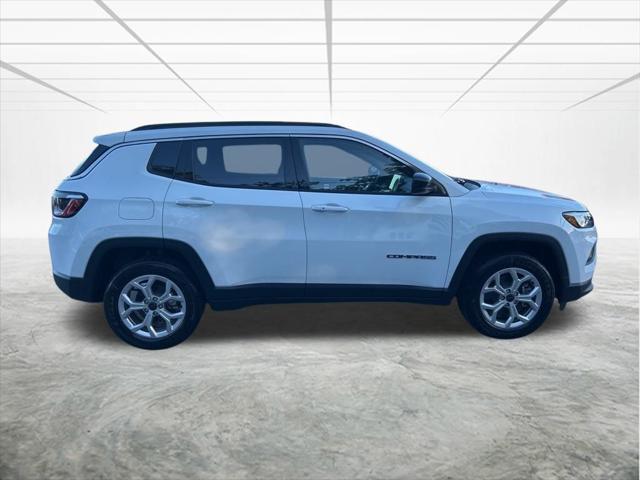 2026 Jeep Compass COMPASS LATITUDE 4X4