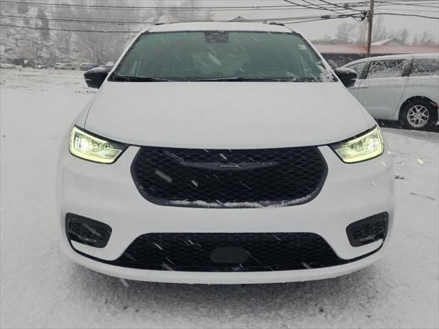 2026 Chrysler Pacifica PACIFICA SELECT AWD