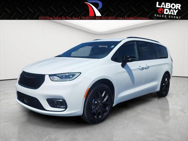 2026 Chrysler Pacifica PACIFICA SELECT AWD