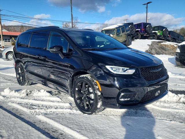 2026 Chrysler Pacifica PACIFICA SELECT AWD