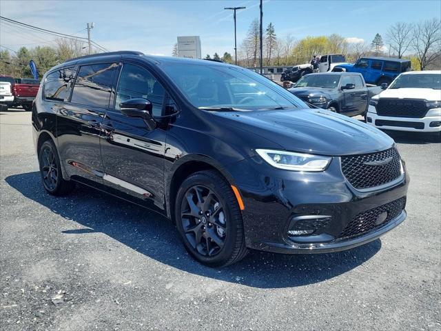 2026 Chrysler Pacifica PACIFICA SELECT AWD