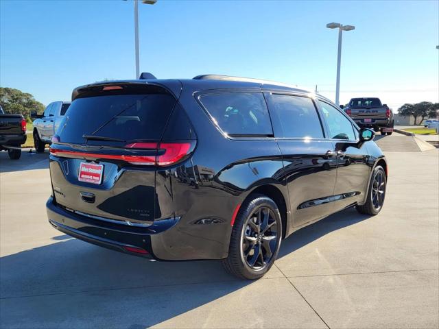 2026 Chrysler Pacifica Limited AWD