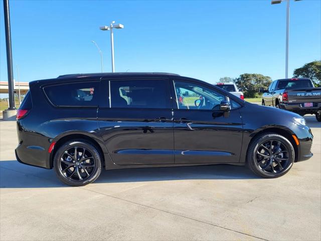 2026 Chrysler Pacifica Limited AWD