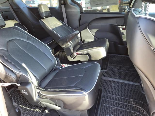 2026 Chrysler Pacifica Limited AWD