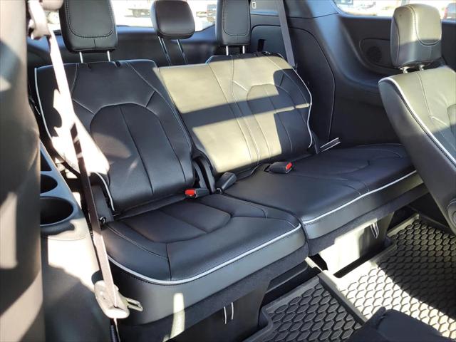 2026 Chrysler Pacifica Limited AWD