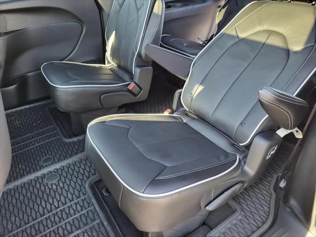 2026 Chrysler Pacifica Limited AWD
