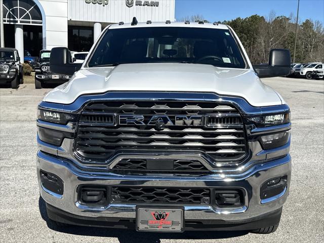 2026 RAM Ram 3500 Chassis Cab RAM 3500 TRADESMAN CREW CAB CHASSIS 4X4 60 CA 2026 RAM Ram 3500 Chassis Cab RAM 3500 TRADESMAN CREW CAB CHASSIS 4X4 60 CA