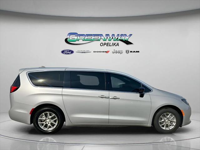2026 Chrysler Voyager VOYAGER LX