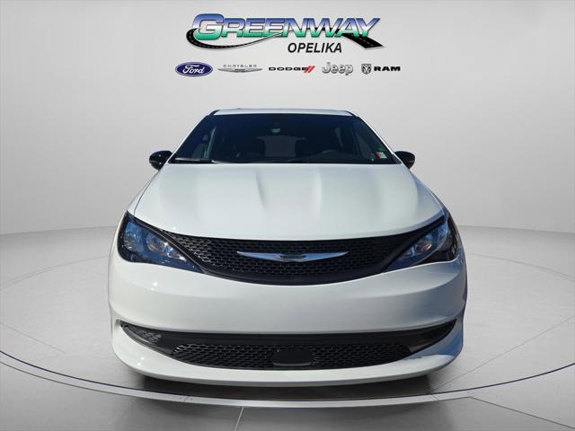 2026 Chrysler Voyager VOYAGER LX