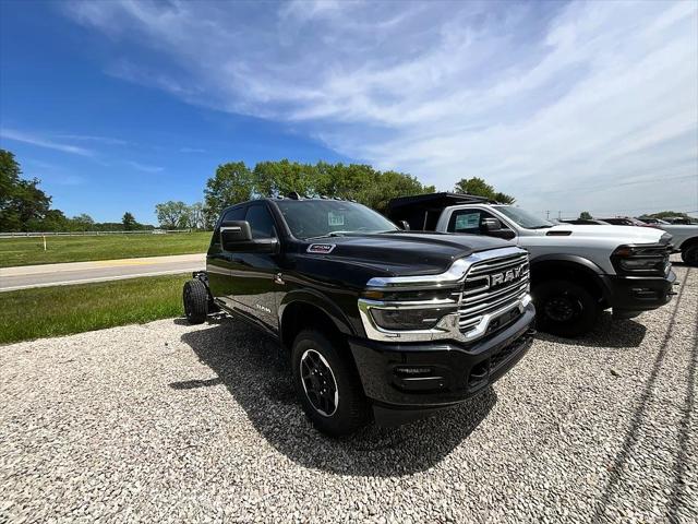 2026 RAM Ram 3500 Chassis Cab RAM 3500 BIG HORN CREW CAB CHASSIS 4X4 60 CA