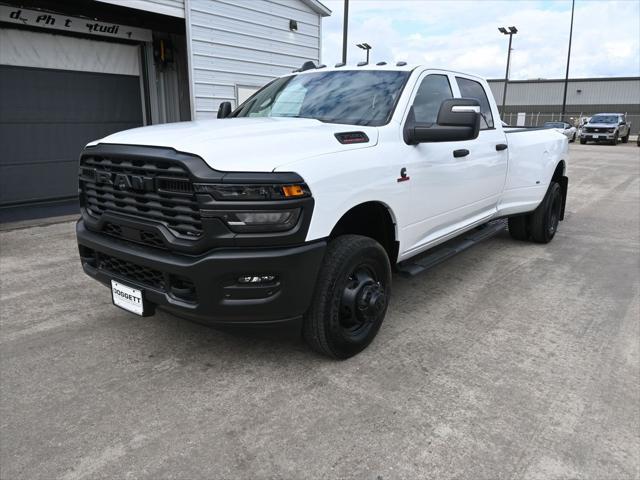 2026 RAM Ram 3500 RAM 3500 TRADESMAN CREW CAB 4X4 8 BOX