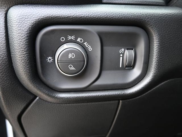 2026 RAM Ram 3500 RAM 3500 TRADESMAN CREW CAB 4X4 8 BOX