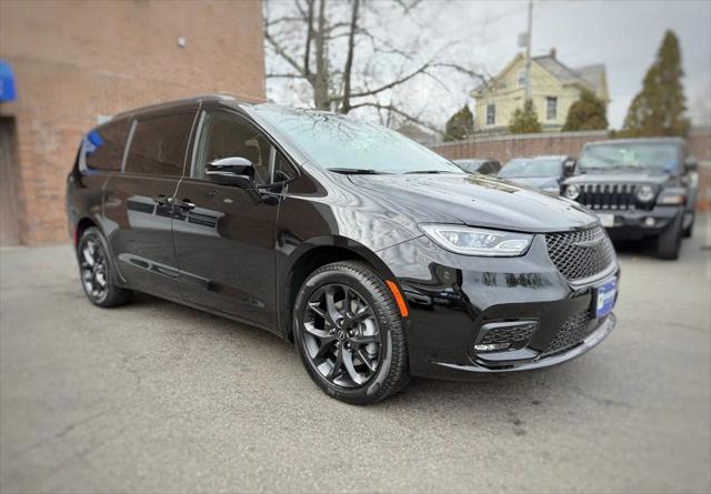 2026 Chrysler Pacifica PACIFICA LIMITED AWD