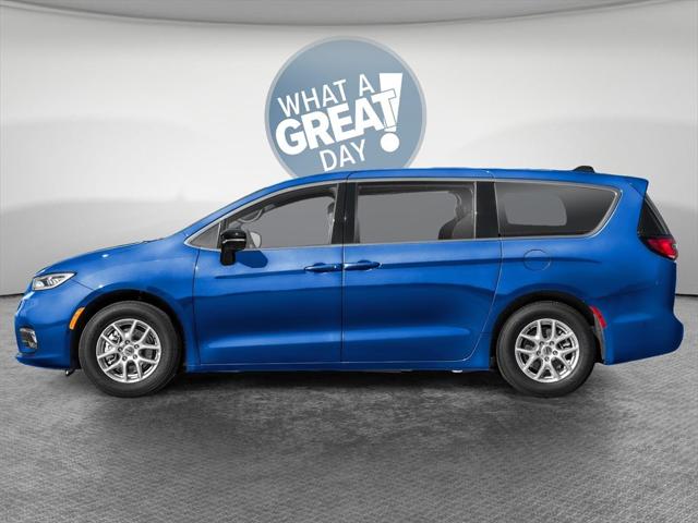 2026 Chrysler Pacifica PACIFICA SELECT AWD