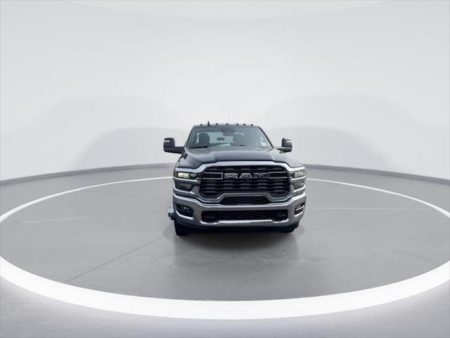 2026 RAM Ram 3500 Chassis Cab RAM 3500 TRADESMAN CREW CAB CHASSIS 4X4 60 CA