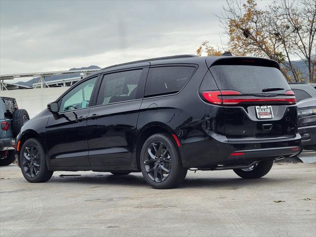 2026 Chrysler Pacifica PACIFICA SELECT AWD 2026 Chrysler Pacifica PACIFICA SELECT AWD