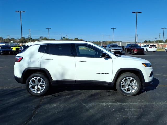 2026 Jeep Compass COMPASS LATITUDE 4X4