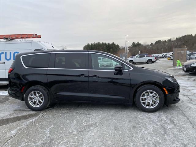 2026 Chrysler Voyager VOYAGER LX