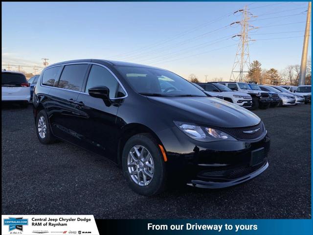 2026 Chrysler Voyager VOYAGER LX