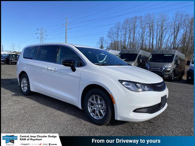 2026 Chrysler Voyager VOYAGER LX