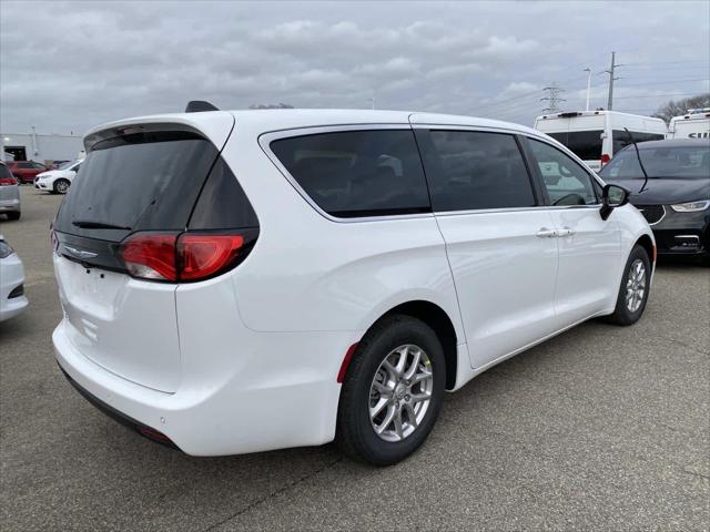 2026 Chrysler Voyager VOYAGER LX