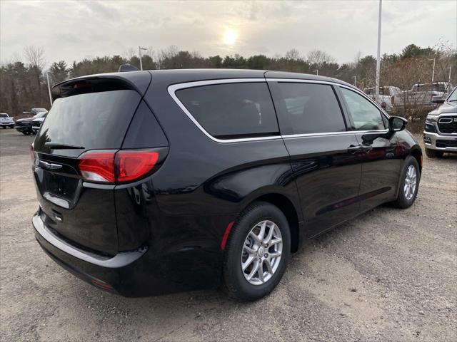 2026 Chrysler Voyager VOYAGER LX