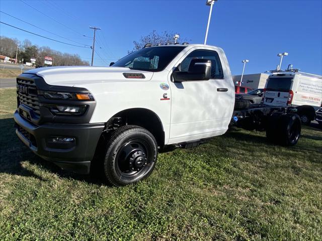 2026 RAM Ram 3500 Chassis Cab RAM 3500 TRADESMAN CHASSIS REGULAR CAB 4X4 84 CA