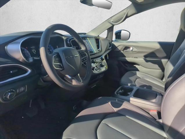 2026 Chrysler Voyager VOYAGER LX