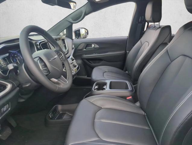 2026 Chrysler Voyager VOYAGER LX