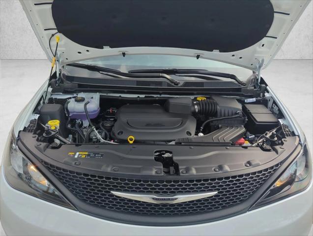 2026 Chrysler Voyager LX