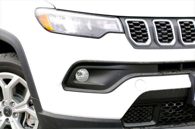 2026 Jeep Compass COMPASS LATITUDE 4X4